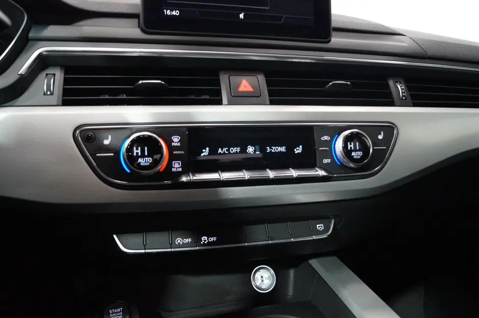Audi A4, 2018 г.