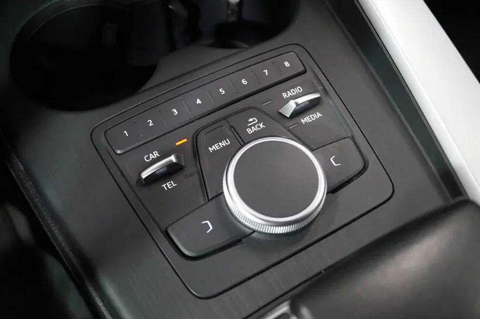 Audi A4, 2018 г.