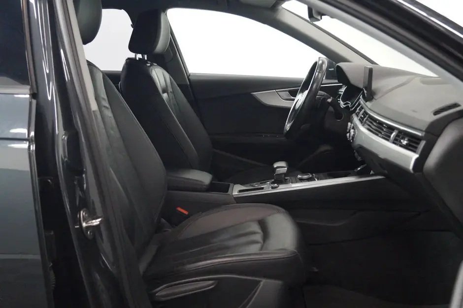 Audi A4, 2018 г.