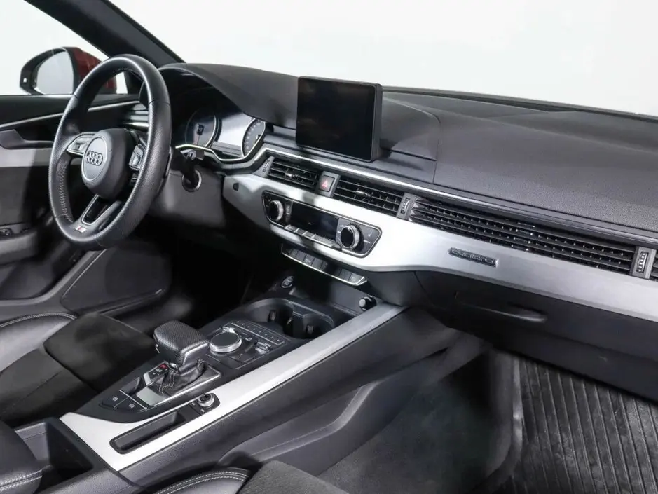 Audi A4, 2018 г.