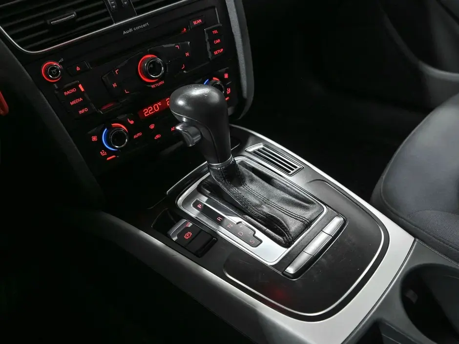 Audi A4, 2010 г.