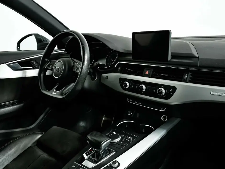 Audi A4, 2017 г.