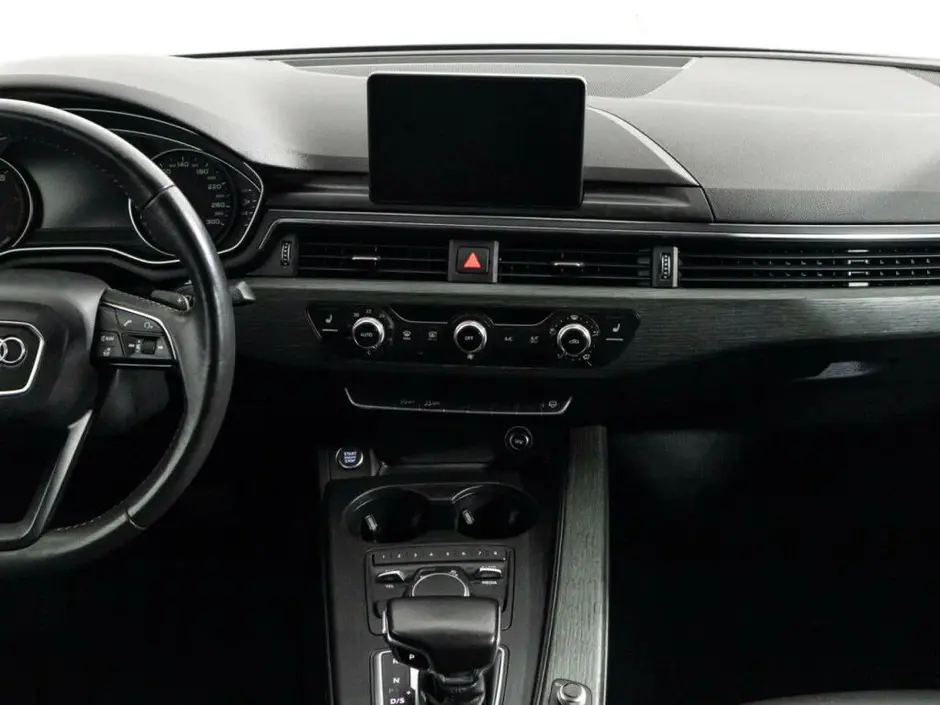 Audi A4, 2017 г.