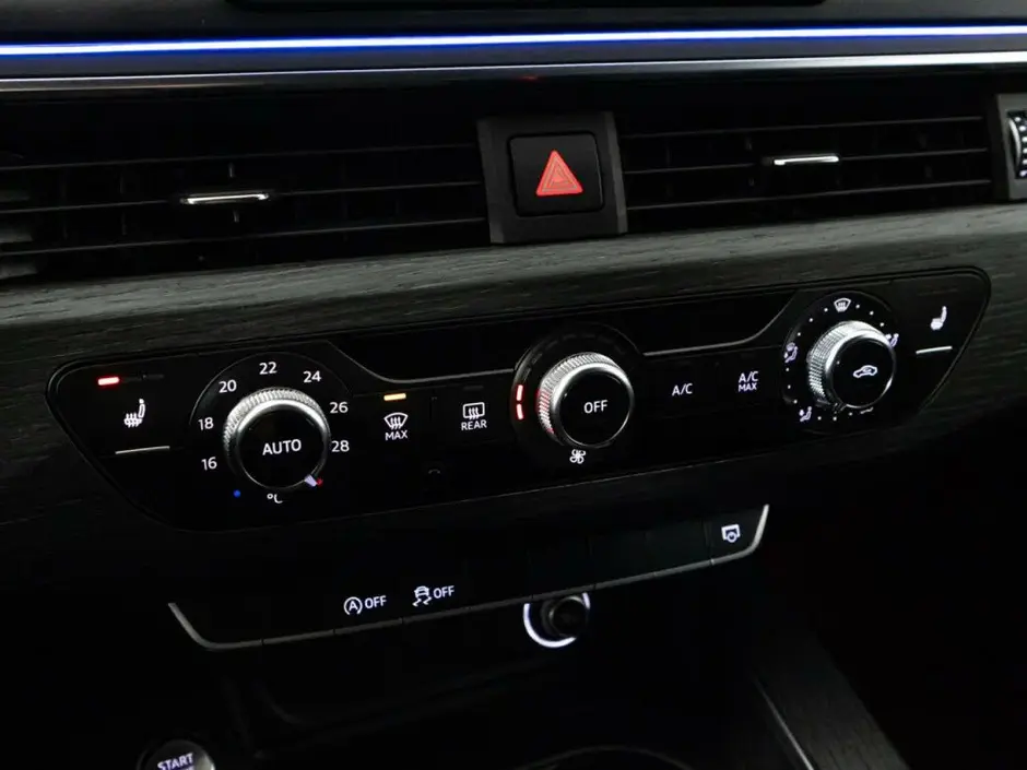 Audi A4, 2017 г.
