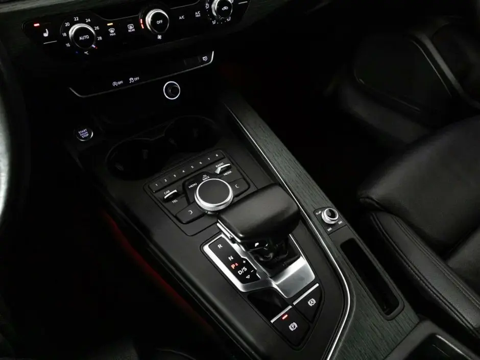 Audi A4, 2017 г.