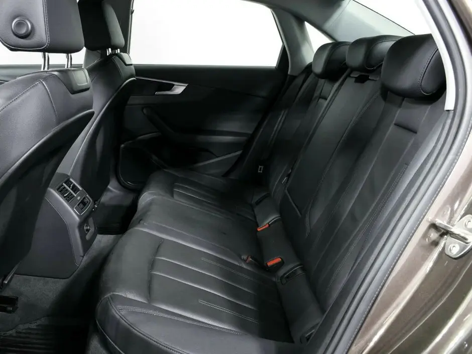 Audi A4, 2018 г.