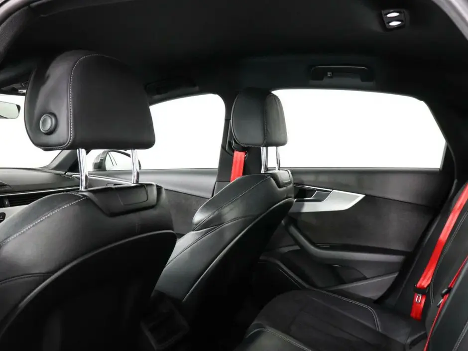 Audi A4, 2018 г.