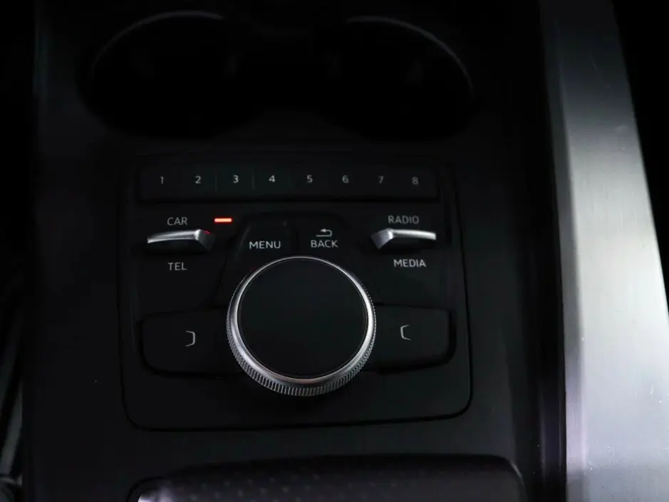 Audi A4, 2017 г.