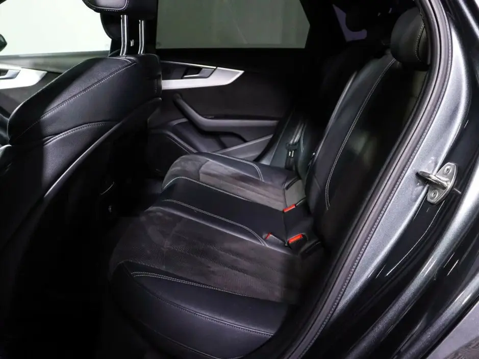 Audi A4, 2017 г.