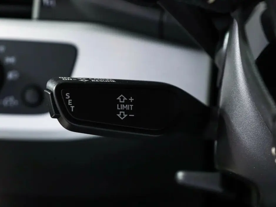 Audi A4, 2017 г.