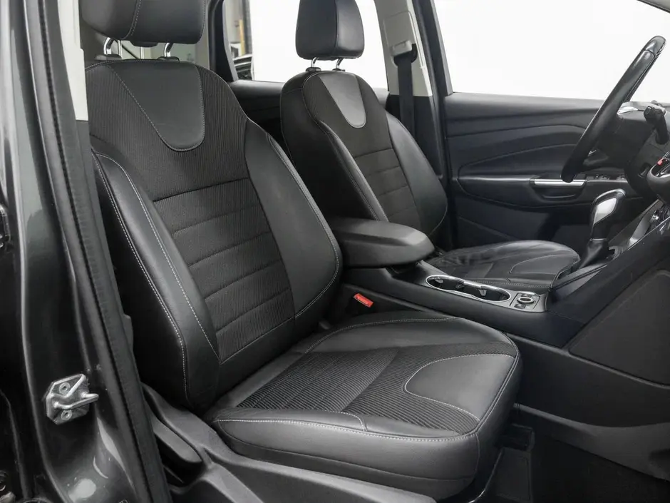 Ford Kuga, 2015 г.