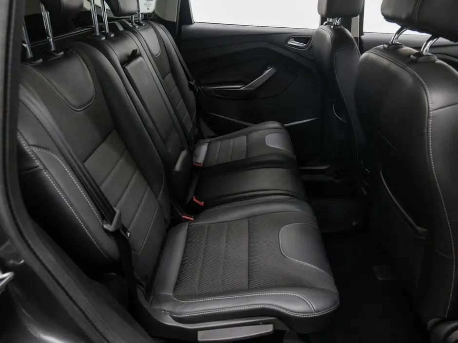 Ford Kuga, 2015 г.