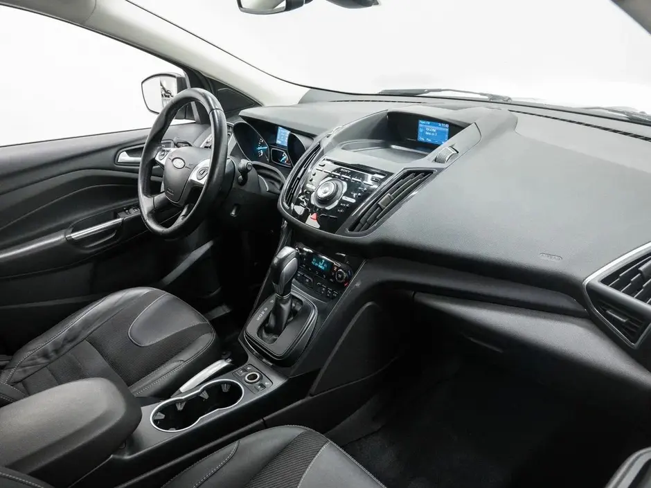 Ford Kuga, 2015 г.