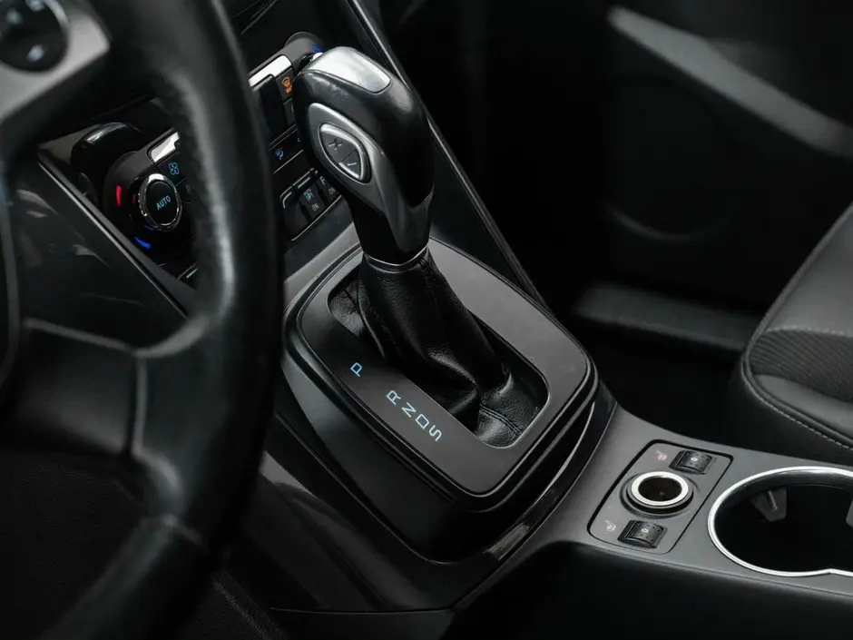 Ford Kuga, 2015 г.