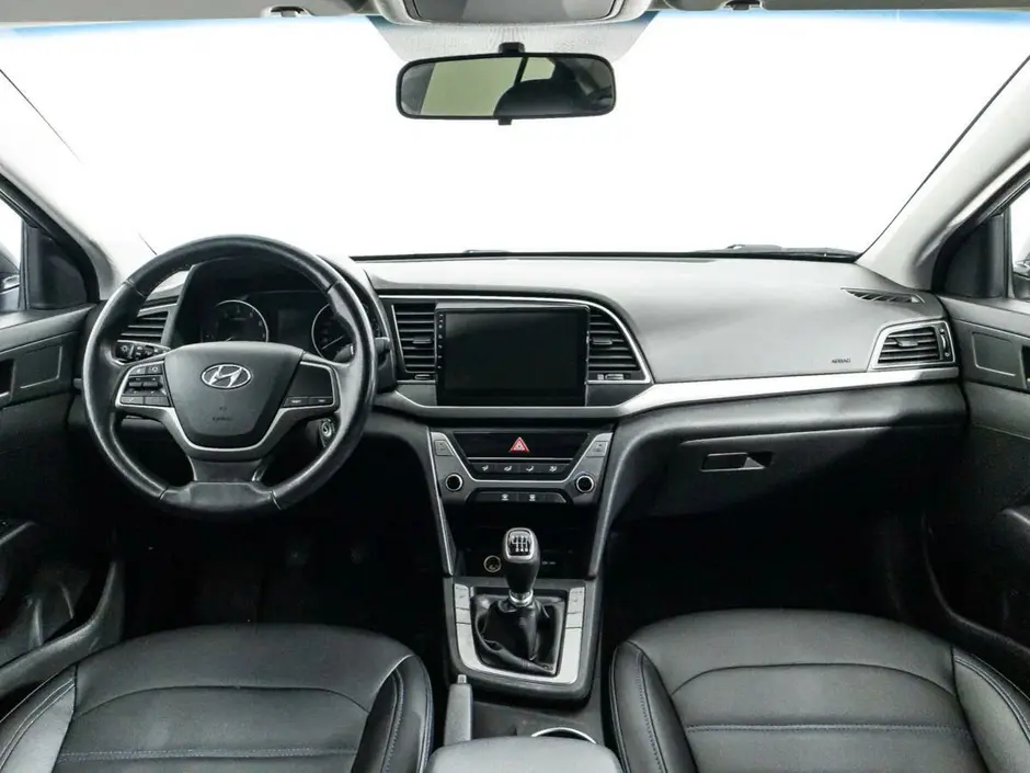 Hyundai Elantra, 2017 г.