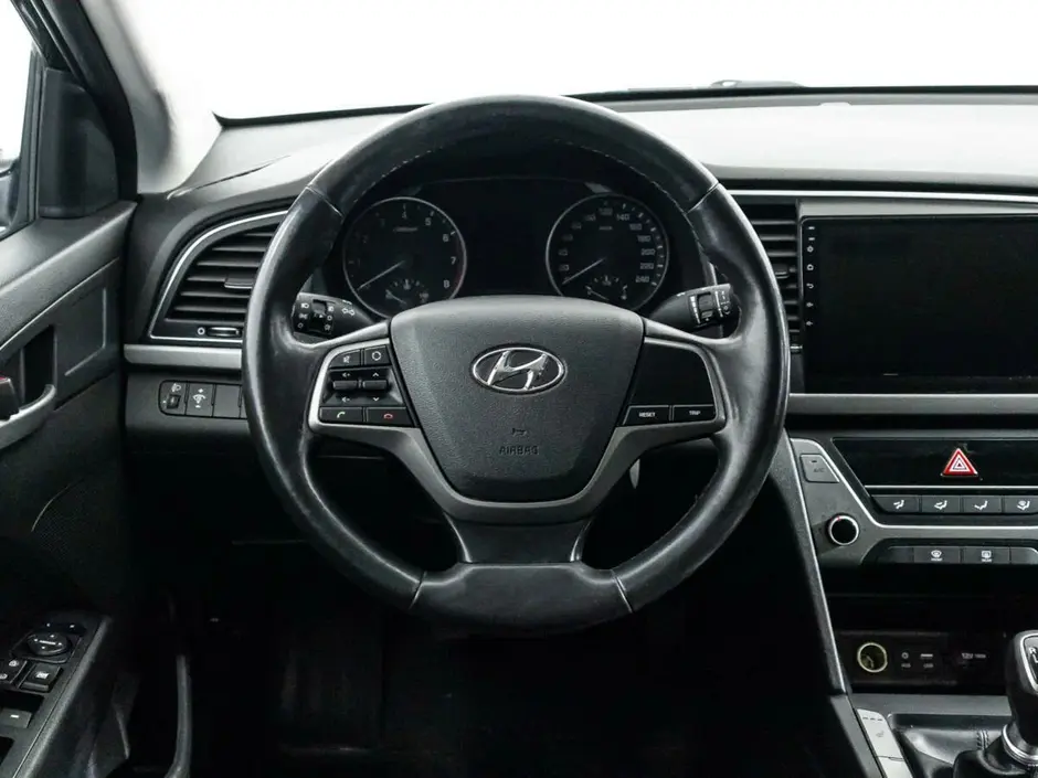 Hyundai Elantra, 2017 г.