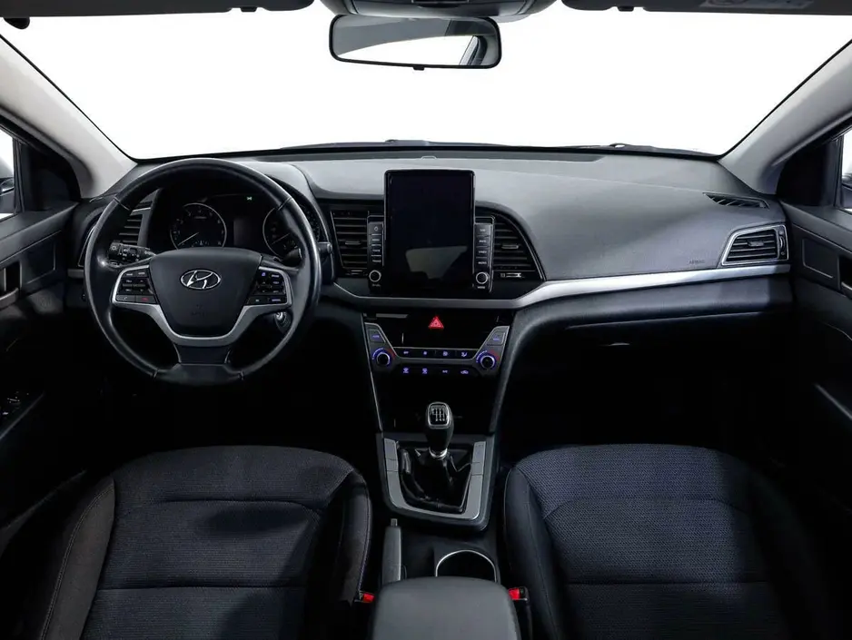 Hyundai Elantra, 2018 г.