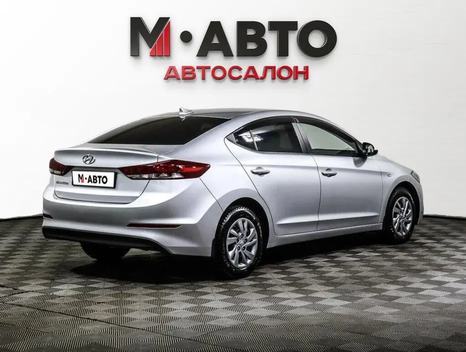 Hyundai Elantra, 2018 г.