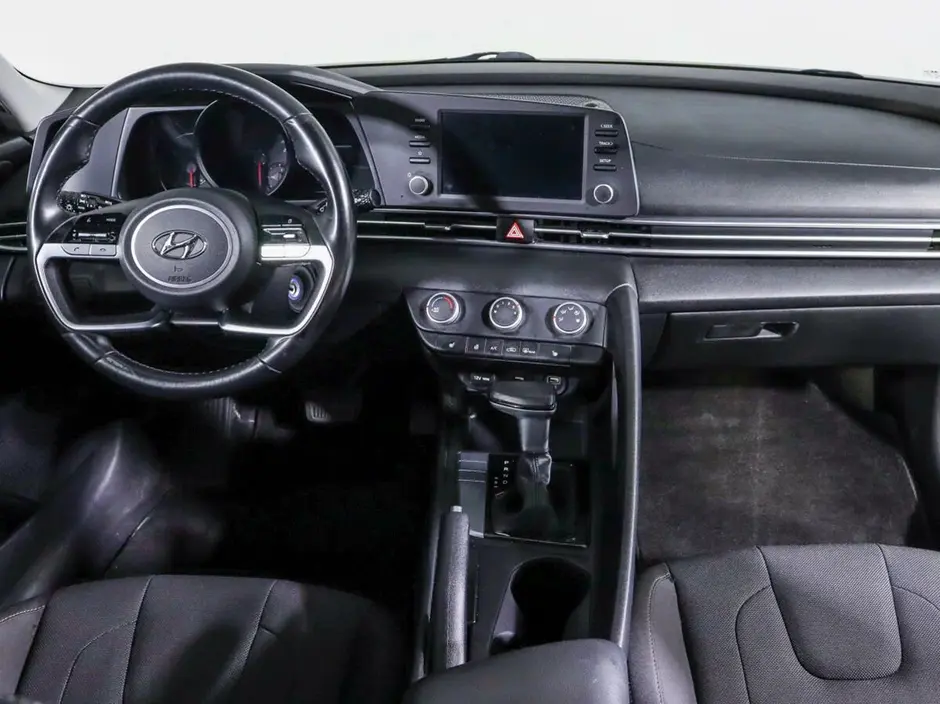Hyundai Elantra, 2021 г.