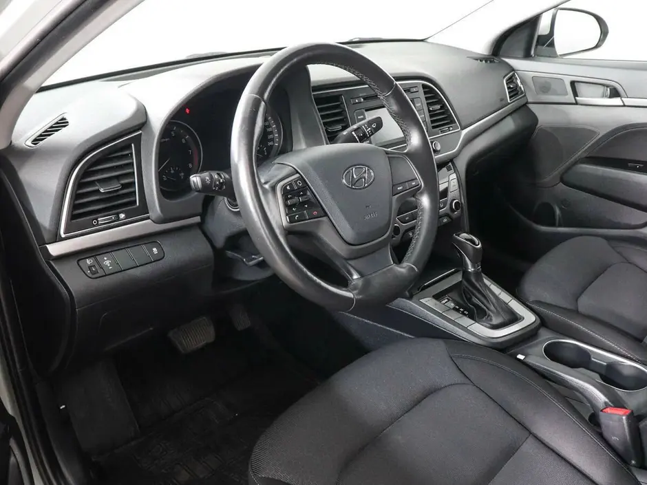 Hyundai Elantra, 2017 г.