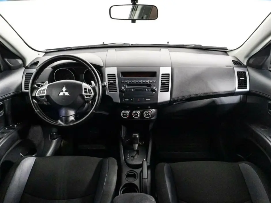 Mitsubishi Outlander, 2011 г.