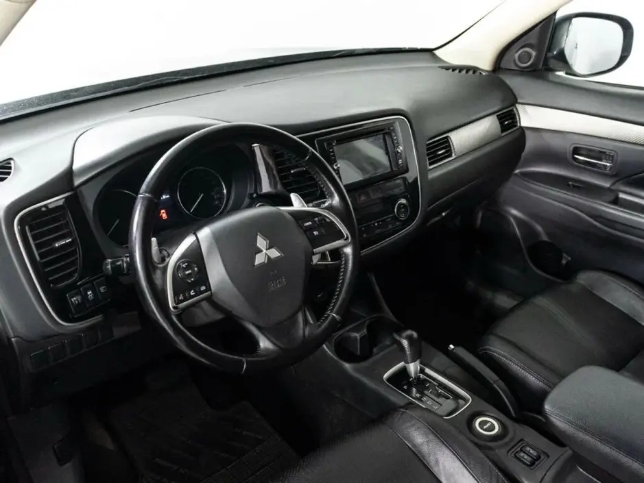 Mitsubishi Outlander, 2014 г.