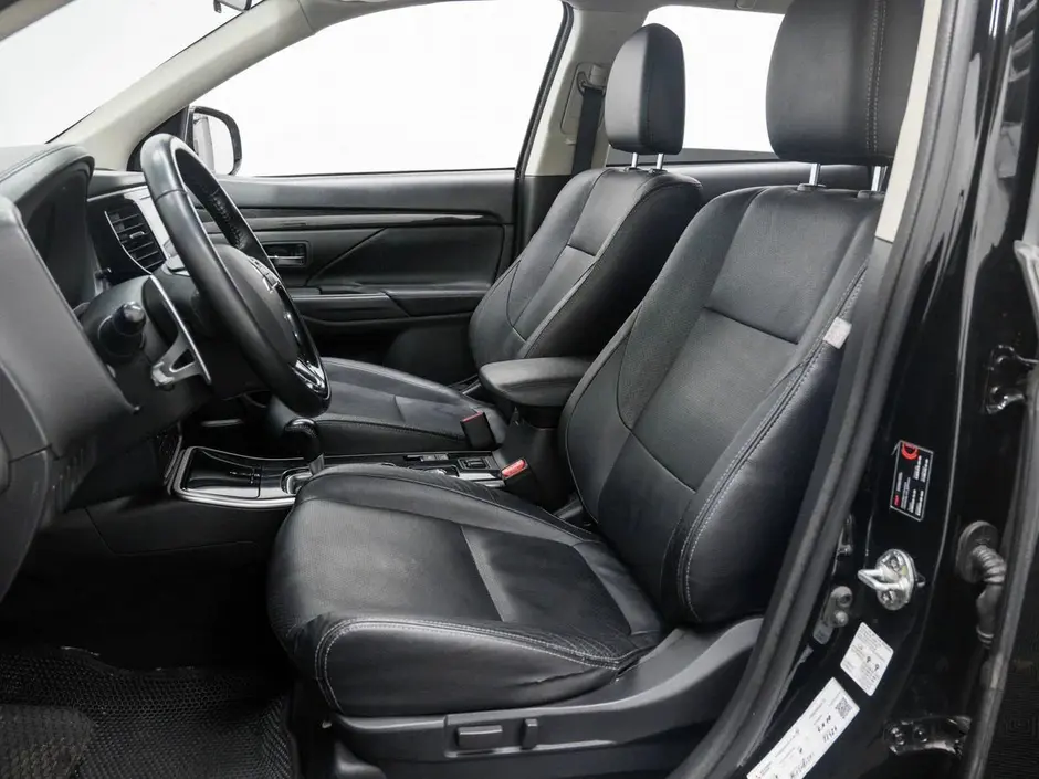 Mitsubishi Outlander, 2016 г.