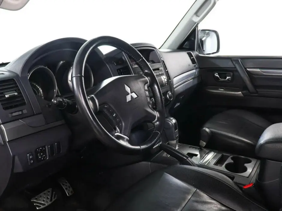 Mitsubishi Pajero, 2011 г.