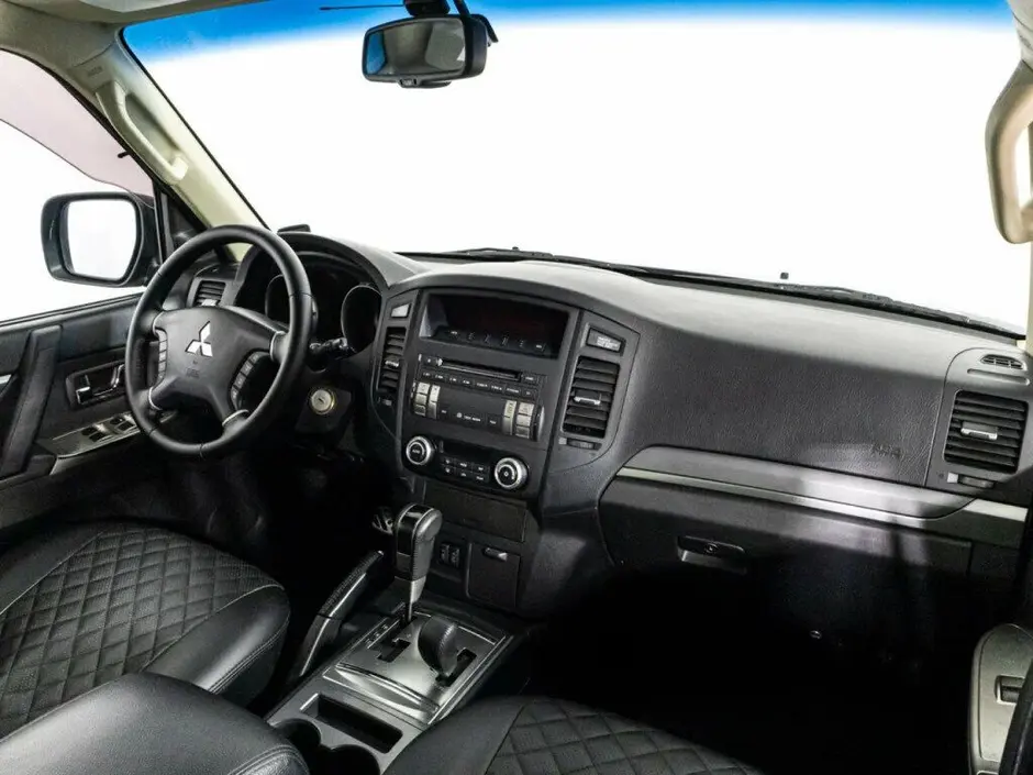 Mitsubishi Pajero, 2013 г.