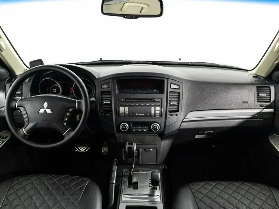 Mitsubishi Pajero, 2013 г.