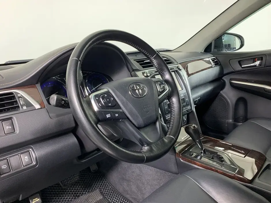 Toyota Camry, 2015 г.