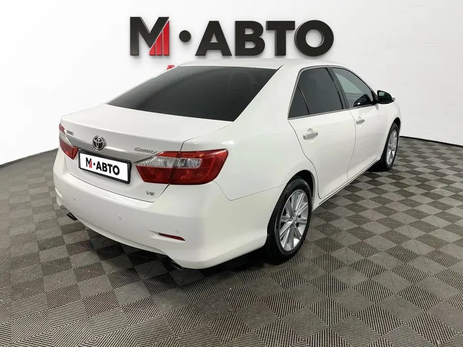 Toyota Camry, 2013 г.