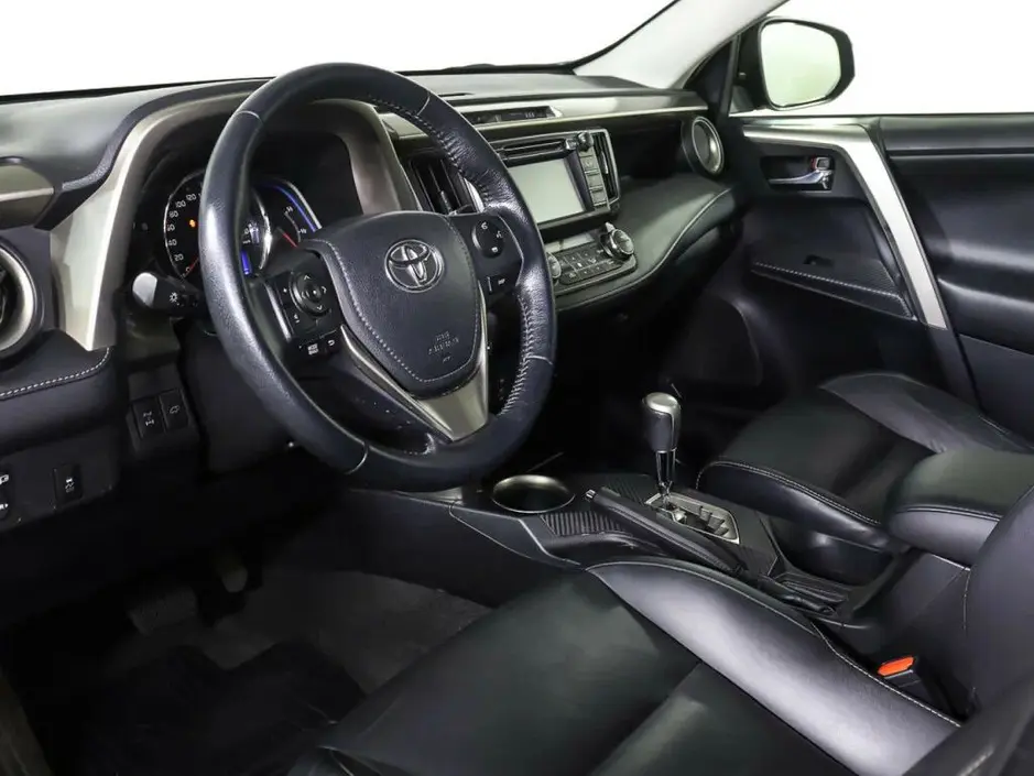 Toyota RAV4, 2014 г.