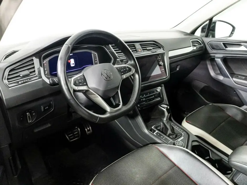 Volkswagen Tiguan, 2020 г.