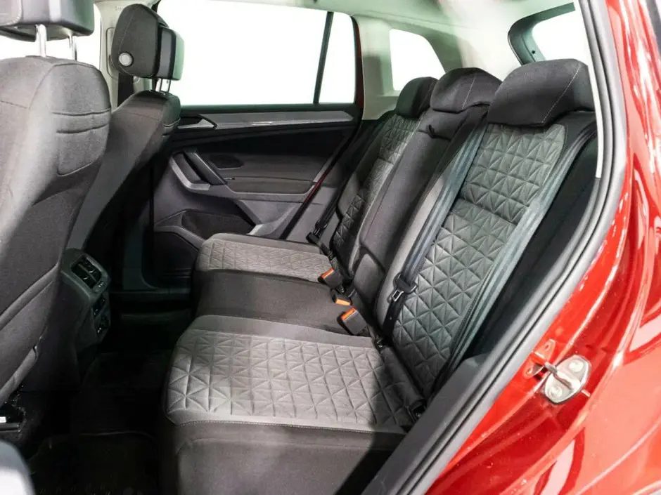 Volkswagen Tiguan, 2020 г.
