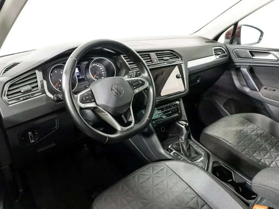 Volkswagen Tiguan, 2020 г.