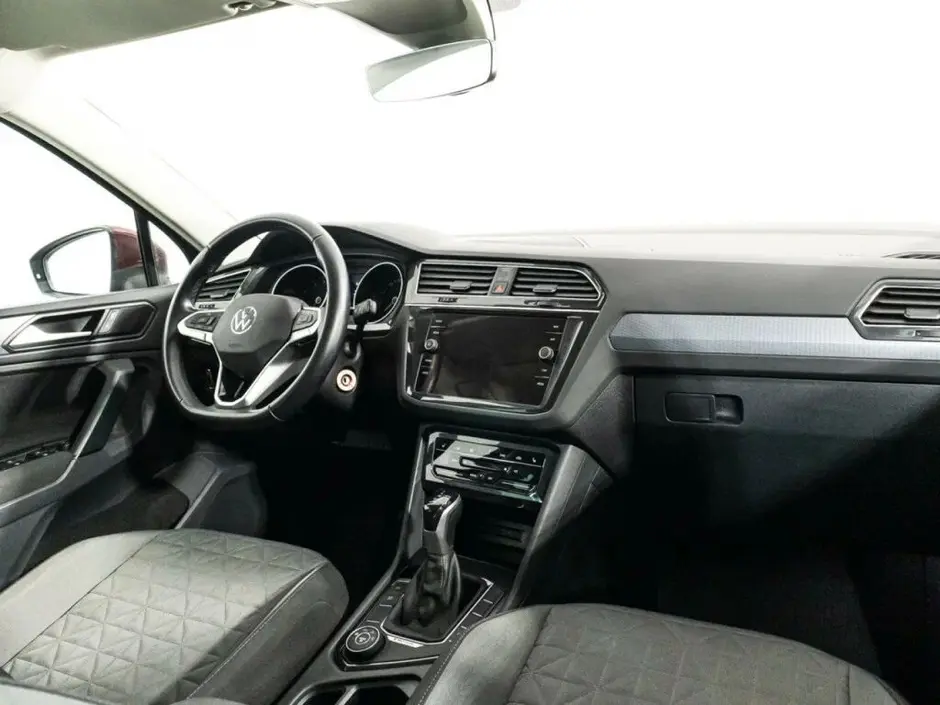 Volkswagen Tiguan, 2020 г.