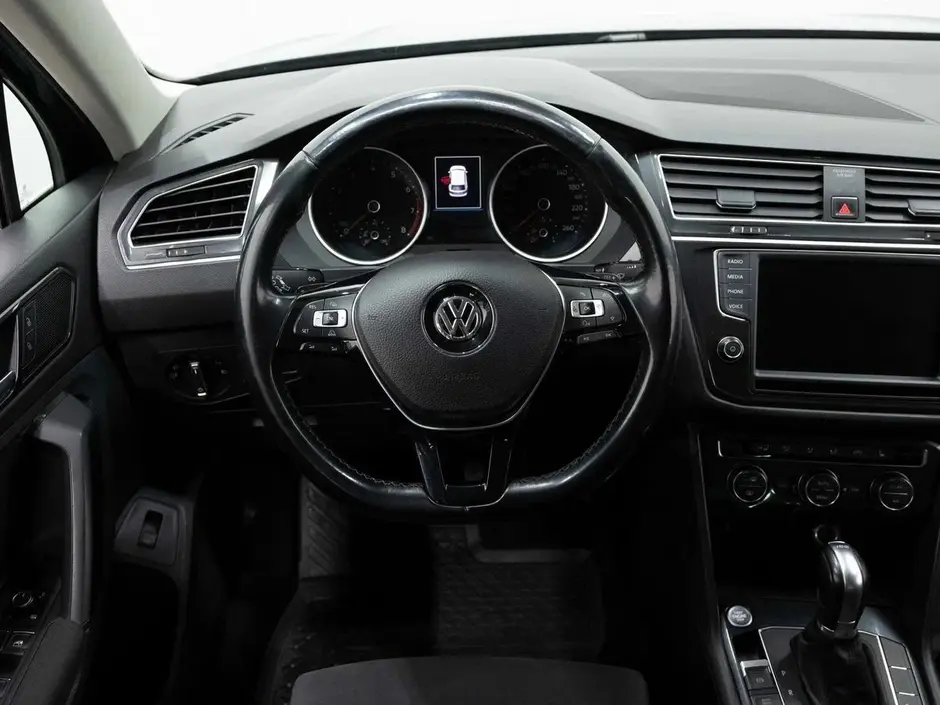 Volkswagen Tiguan, 2020 г.