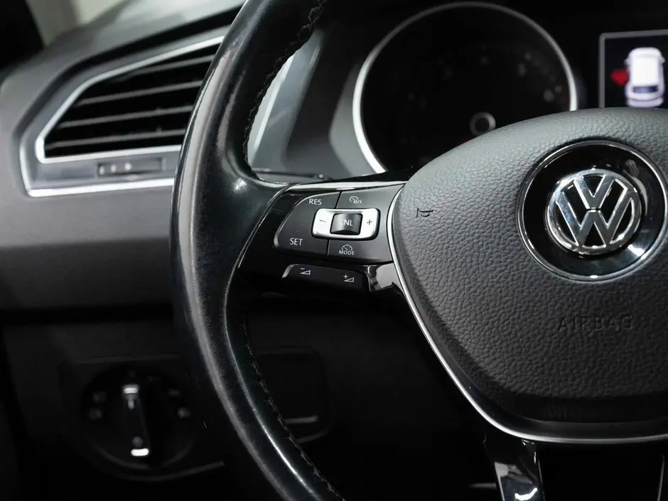 Volkswagen Tiguan, 2020 г.