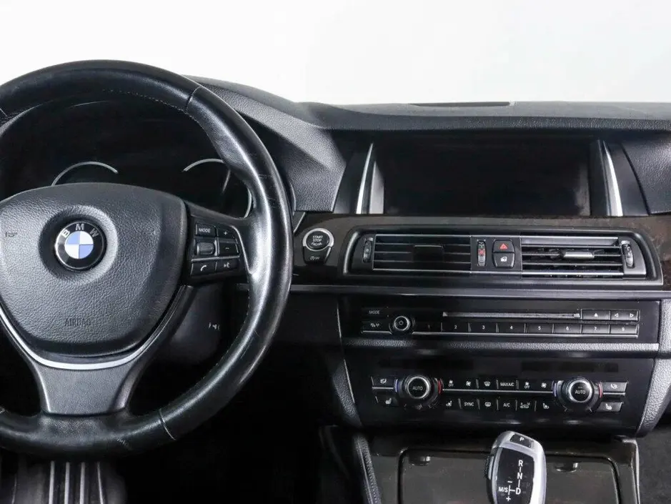 BMW 5 серии, 2015 г.