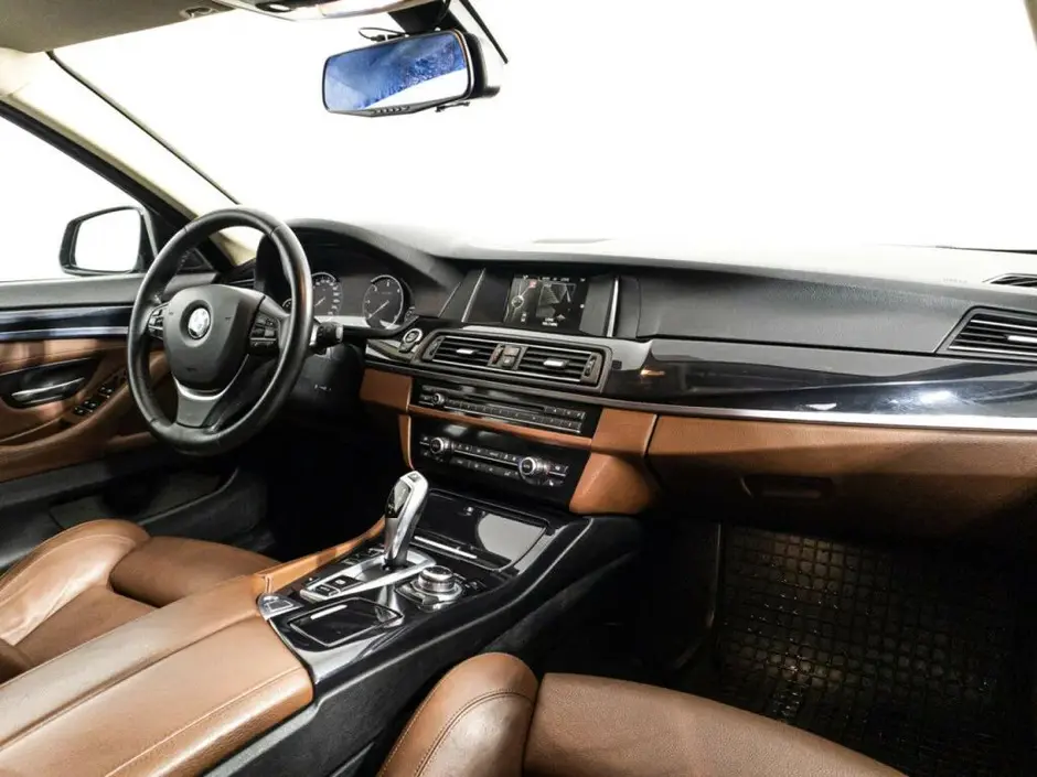 BMW 5 серии, 2015 г.