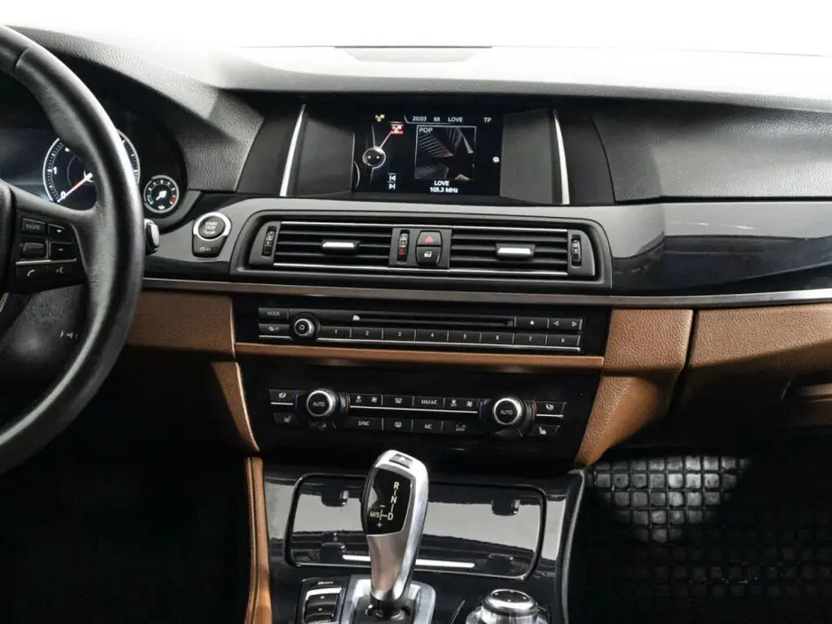 BMW 5 серии, 2015 г.