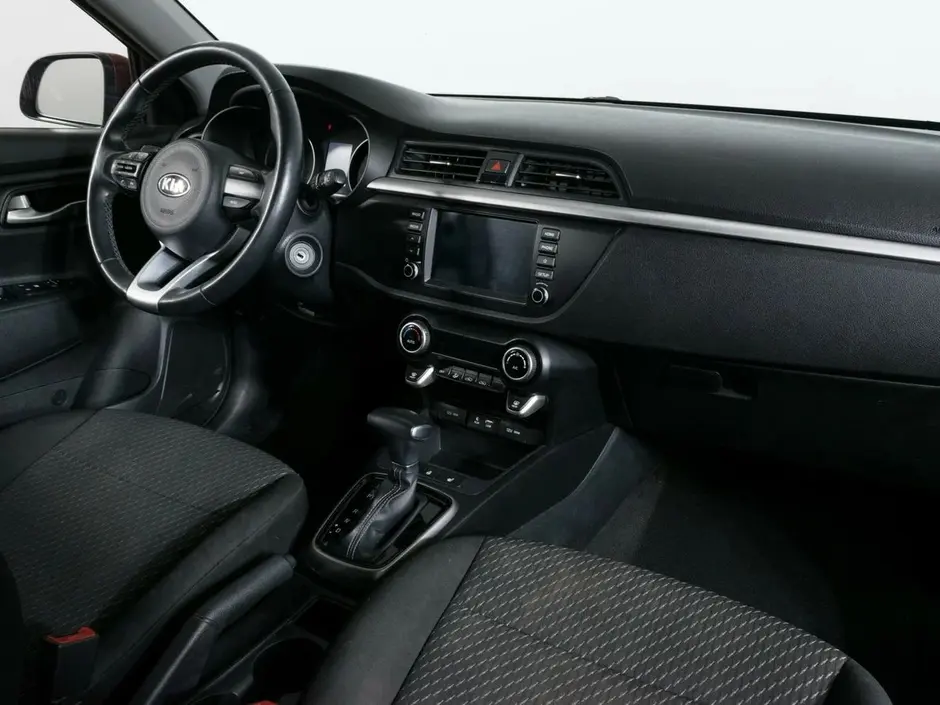 Kia Rio X-Line, 2018 г.