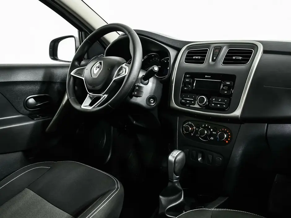 Renault Logan, 2022 г.