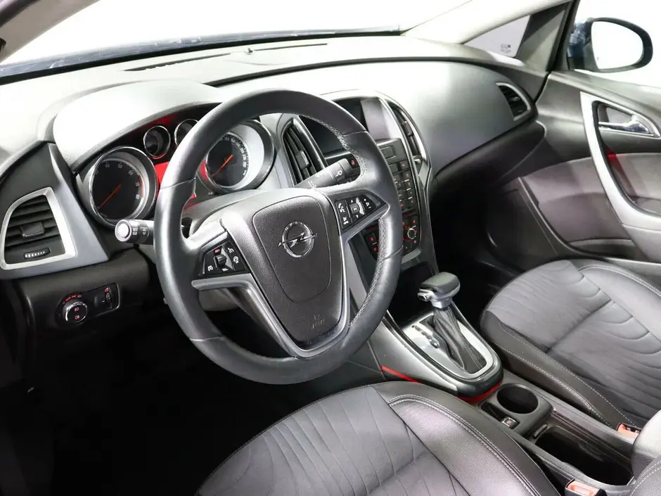 Opel Astra, 2014 г.
