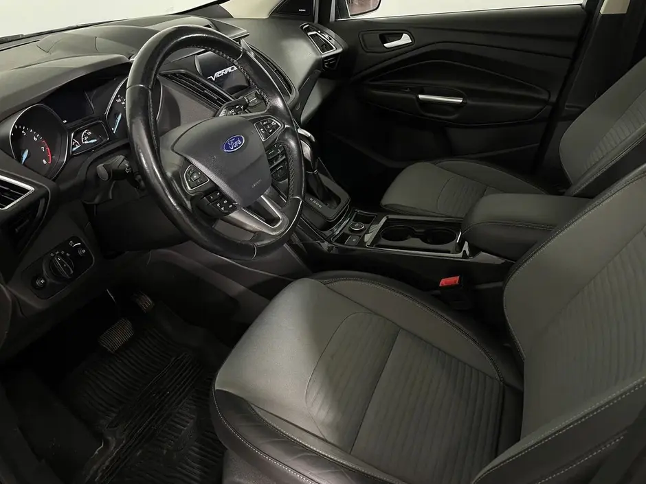 Ford Kuga, 2017 г.