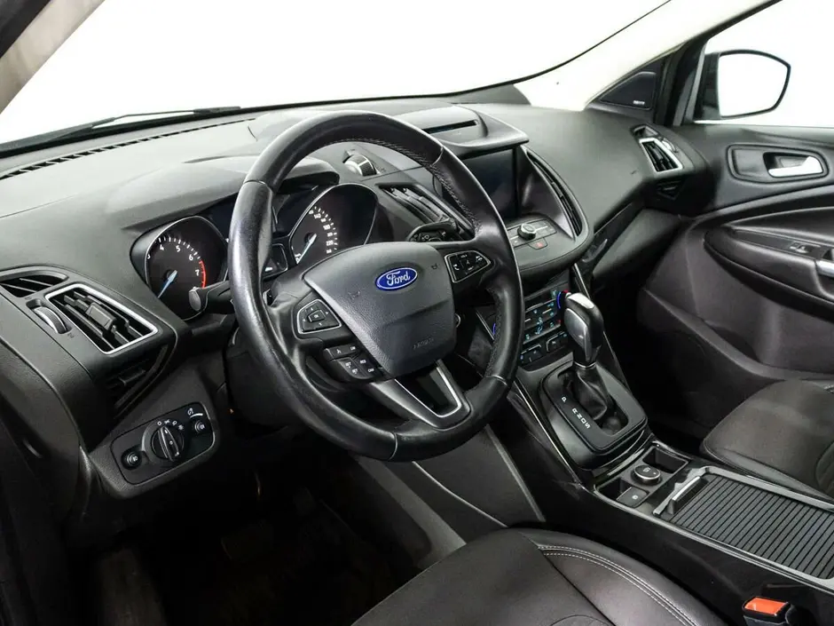 Ford Kuga, 2017 г.