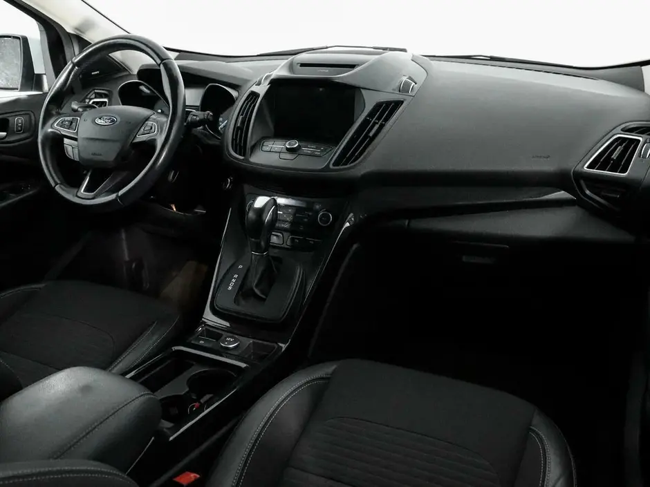 Ford Kuga, 2017 г.