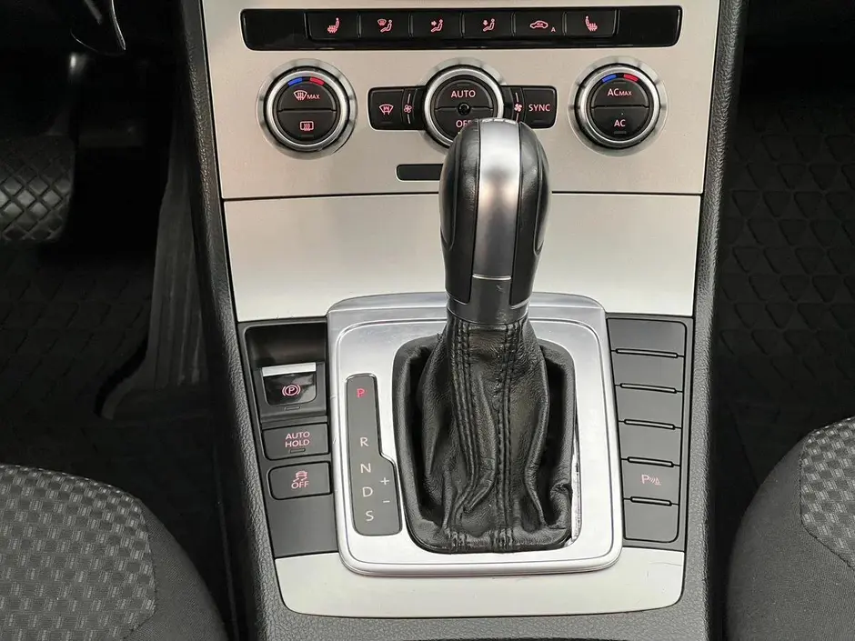 Volkswagen Passat, 2013 г.