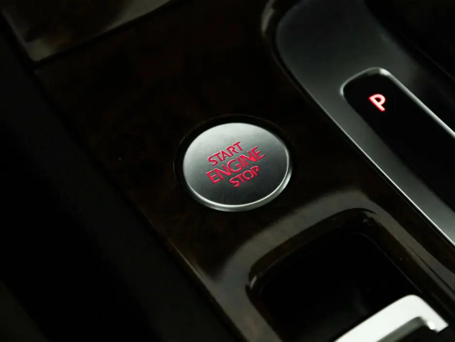Volkswagen Touareg, 2014 г.